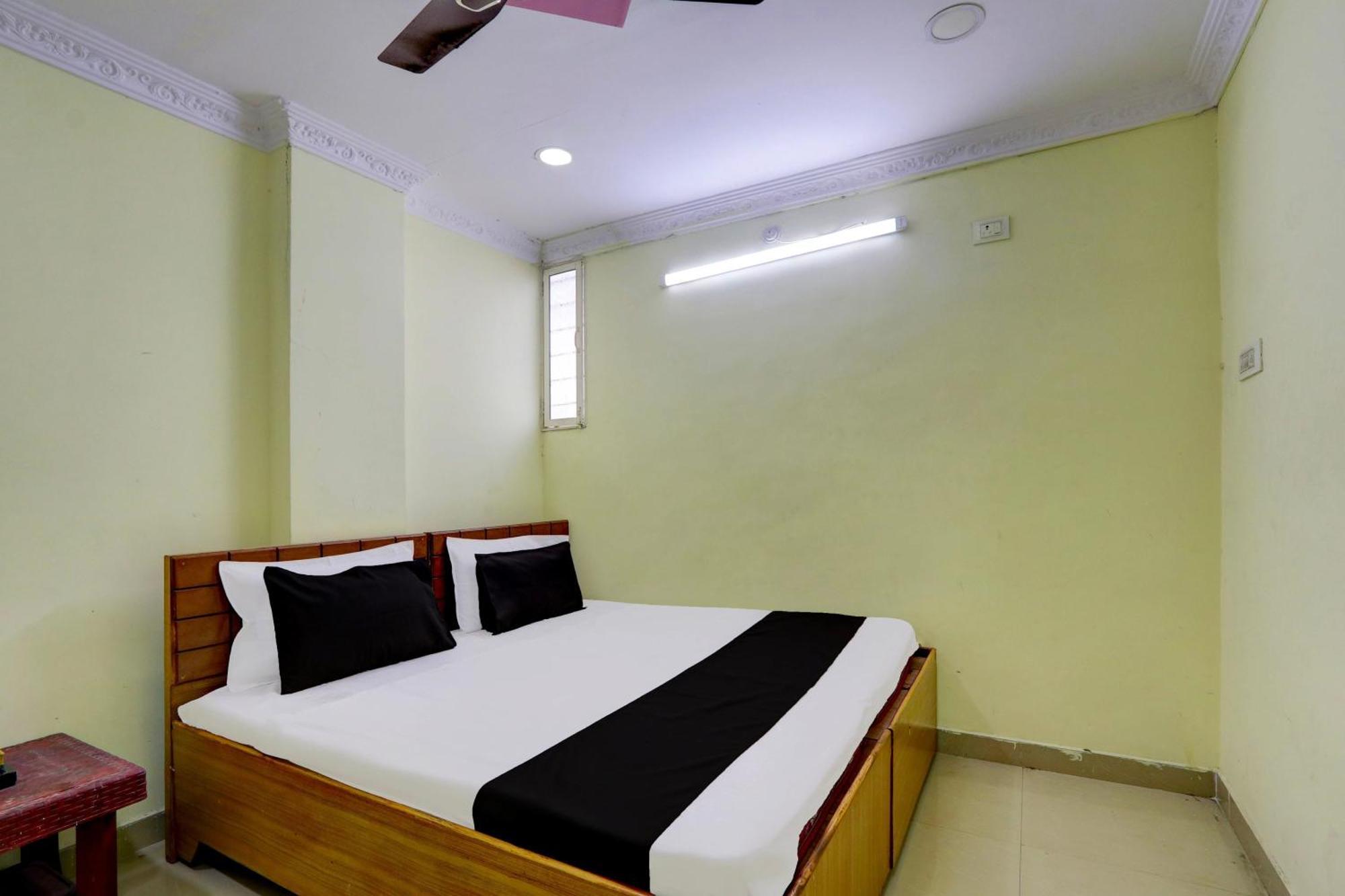 Spot On Al Nizam Guest House Хидерабад Екстериор снимка