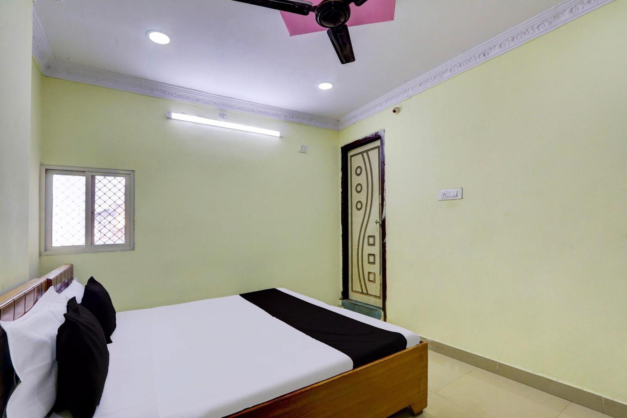 Spot On Al Nizam Guest House Хидерабад Екстериор снимка