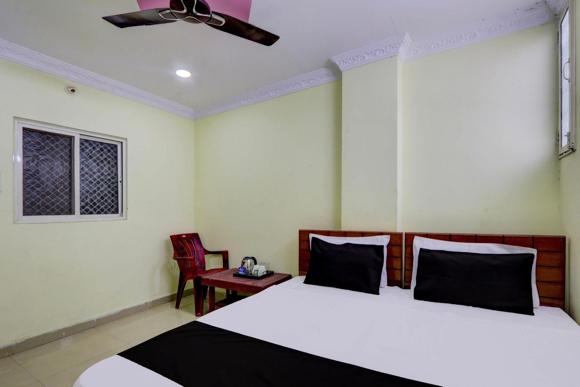 Spot On Al Nizam Guest House Хидерабад Екстериор снимка